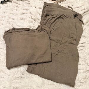 Nuuds Mocha Ribbed Pajama Set